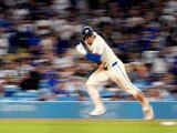 El nipón corre para completar una carrera con los Dodgers en la temporada.