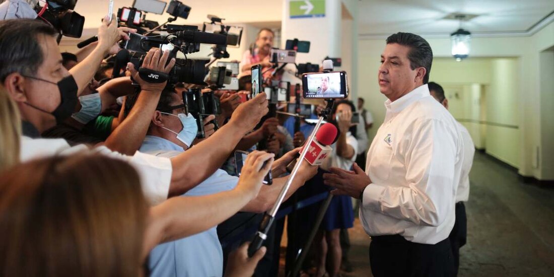 El gobernador de Tamaulipas, Francisco García Cabeza de Vaca, condenó los hechos suscitados la mañana de este miércoles en los que fue asesinado el periodista tamaulipeco Antonio de la Cruz.