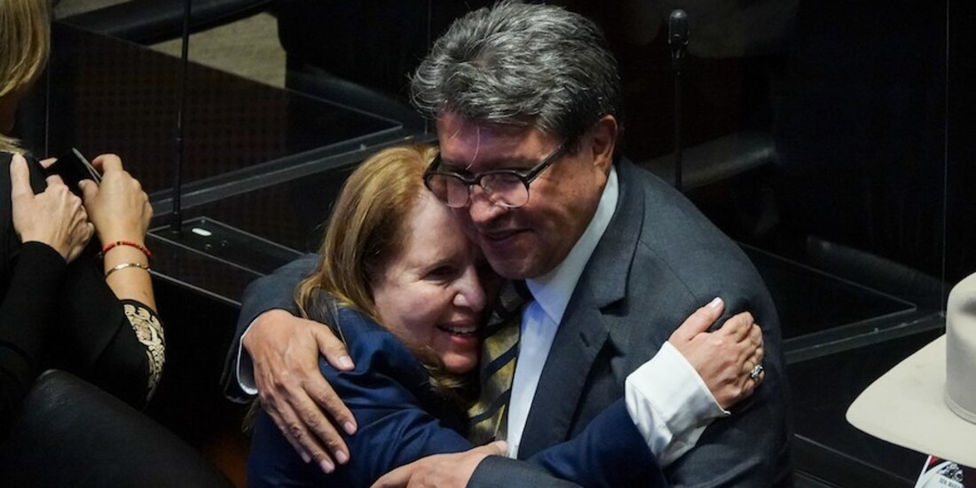 Loretta Ortiz y Ricardo Monreal, ayer.