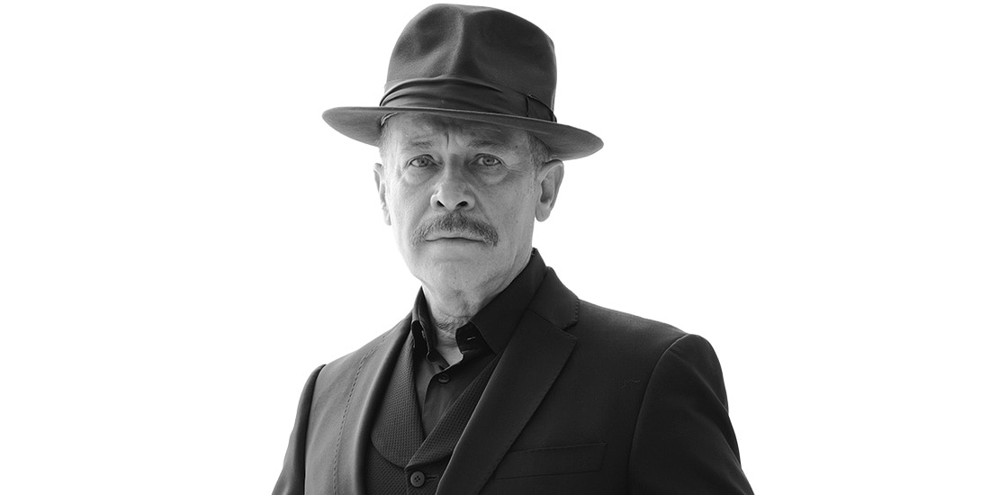 El actor en una imagen promocional de la obra.