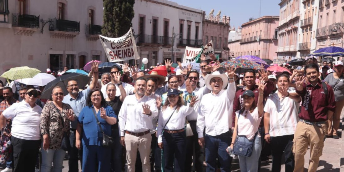 Miles de mexicanos presenciaron en plazas públicas de todo el país el balance de los programas sociales e infraestructura estratégica del Gobierno Federal.