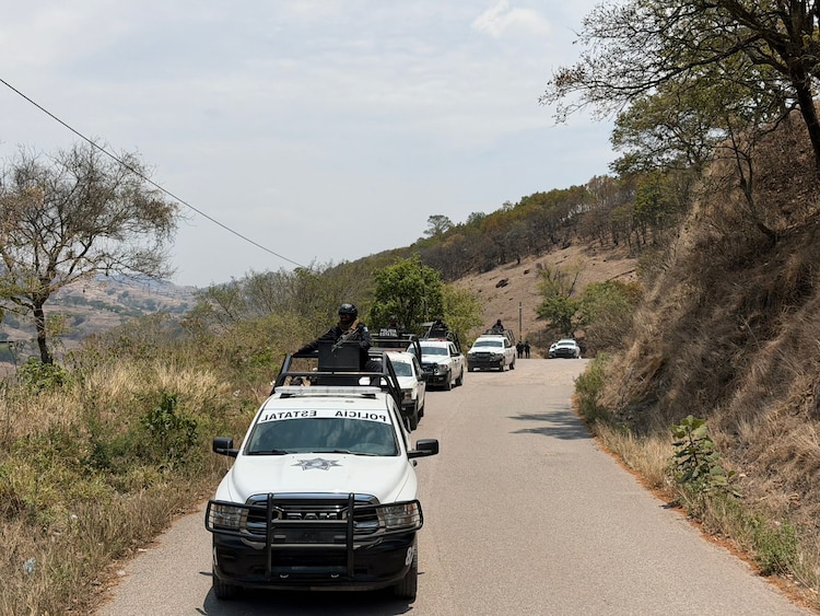 Unidades dela Policía Estatal en Chilapa.