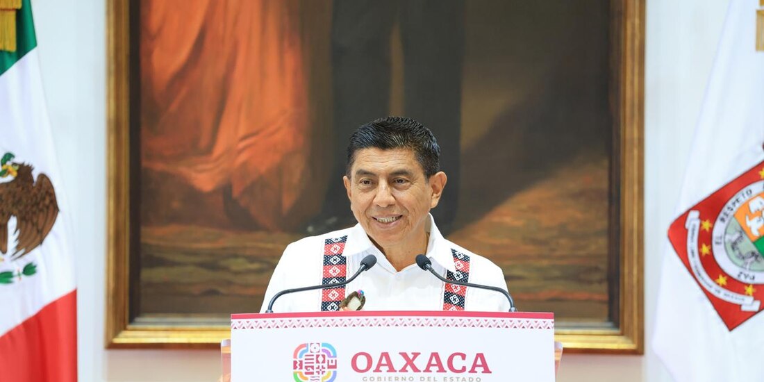 El Gobernador constitucional, Salomón Jara.