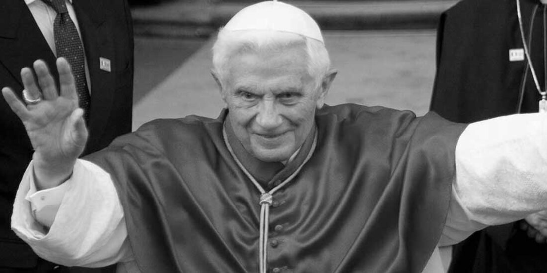 Benedicto XVI realizó una misa en la Catedral de la Madre Santísima de la Luz de León como parte de su primera visita a México en marzo de 2012