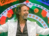 El Buki reza por el triunfo de México contra Inglaterra