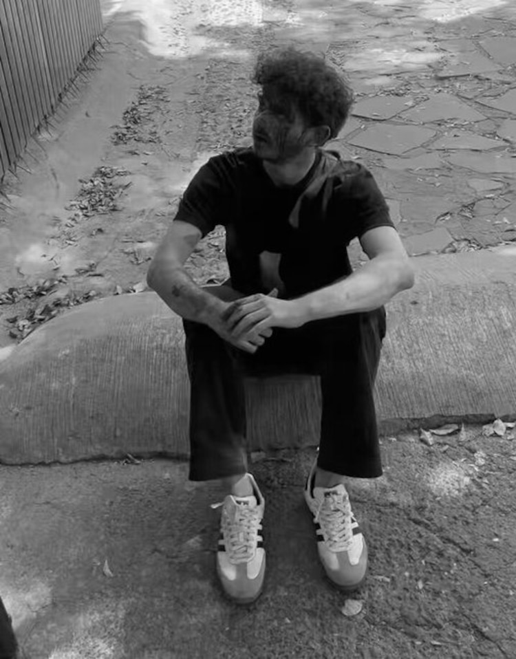 Emilio Previtali, fotógrafo italiano golpeado durante sepelio de "El Mencho".