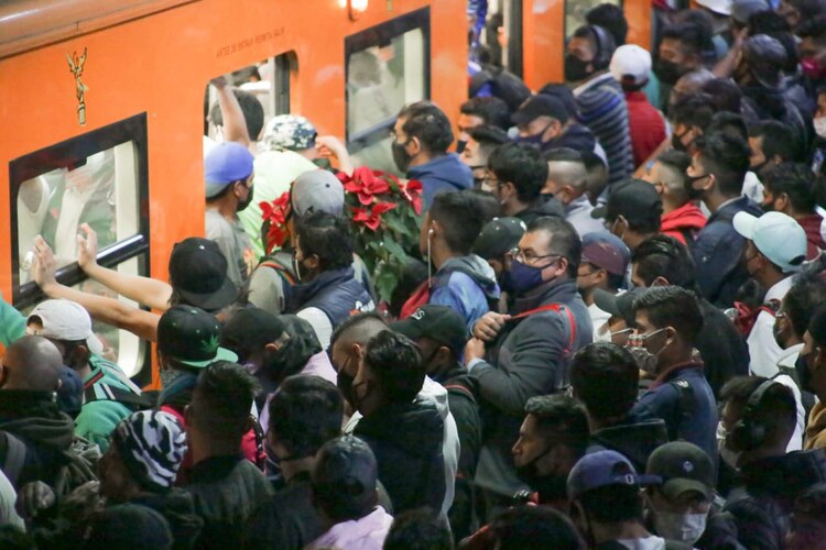 El Metro Pantitlán no redujo su cantidad de usuarios.