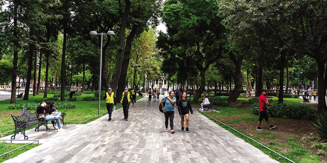 Respaldan chilangos el retiro de ambulantes en Alameda Central │ Aspectos