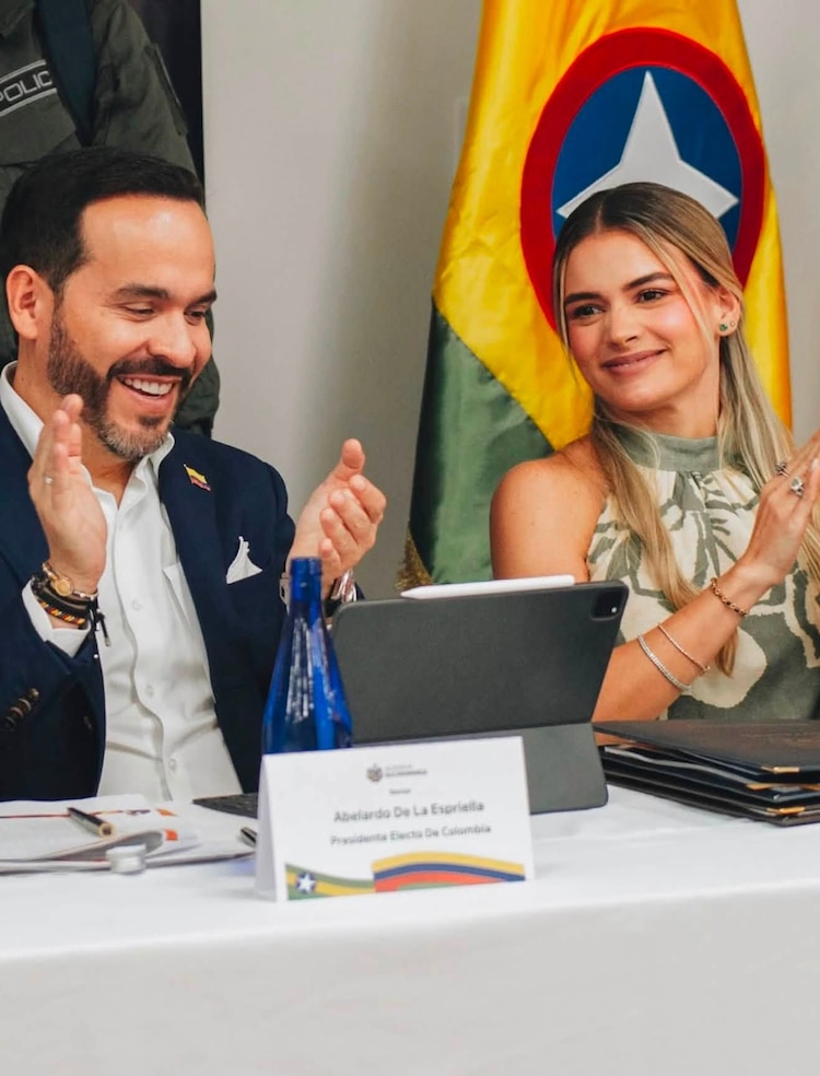 Abelardo de la Espriella junto a su esposa, Ana Lucía Pineda.