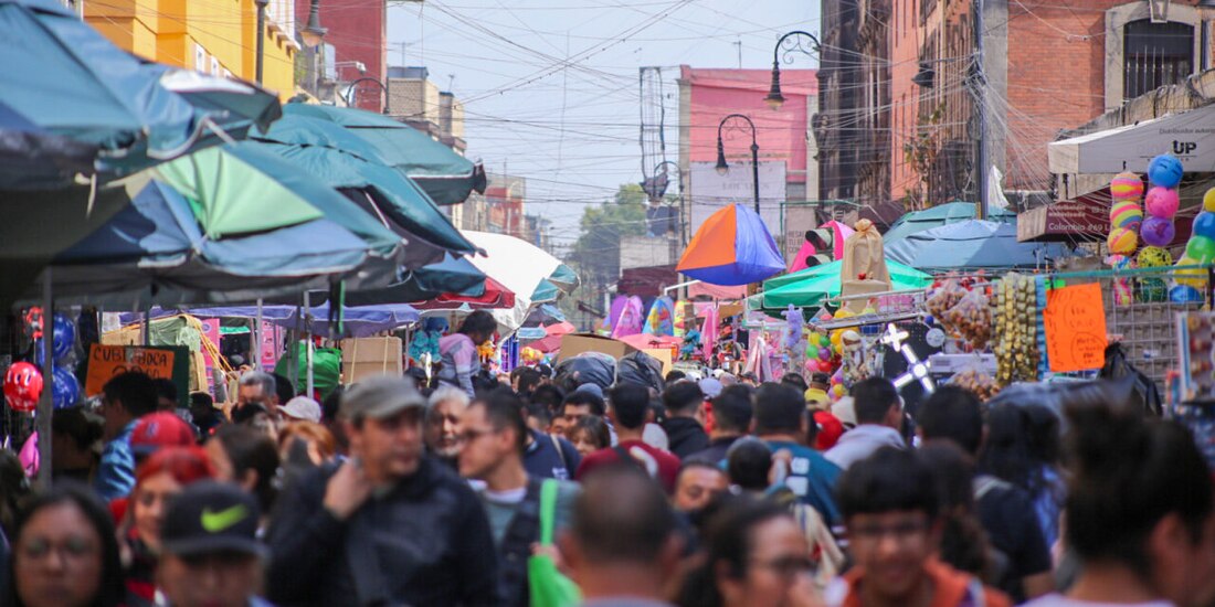 La zona de República de Colombia y Girón es de las más transitadas en esta época.