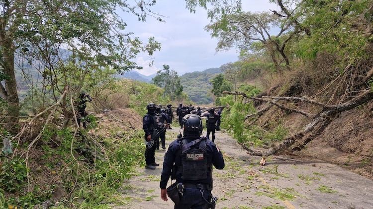 Gobierno de Guerrero refuerza presencia de Policía Estatal en Chilapa.