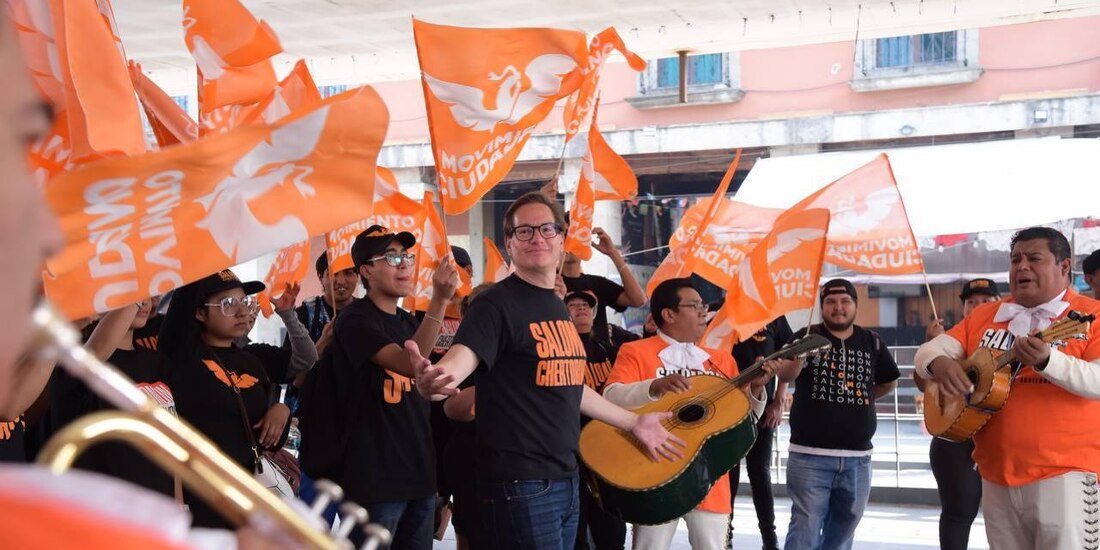 El candidato de Movimiento Ciudadano durante un evento político en la Plaza de Garibaldi, ayer.