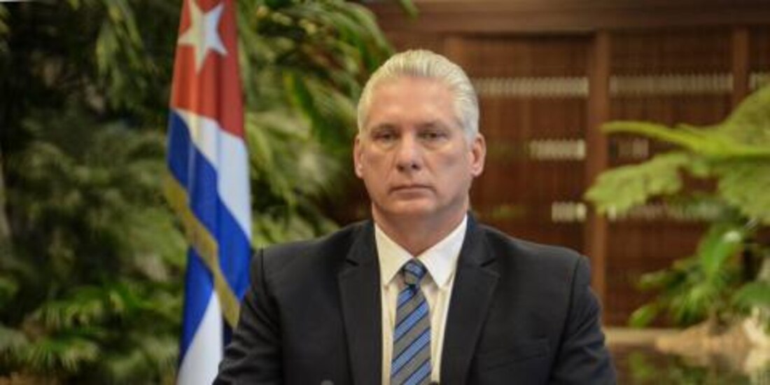 El presidente de Cuba, Miguel Díaz-Canel fue reelegido por cinco años más en su cargo este miércoles por el Parlamento cubano