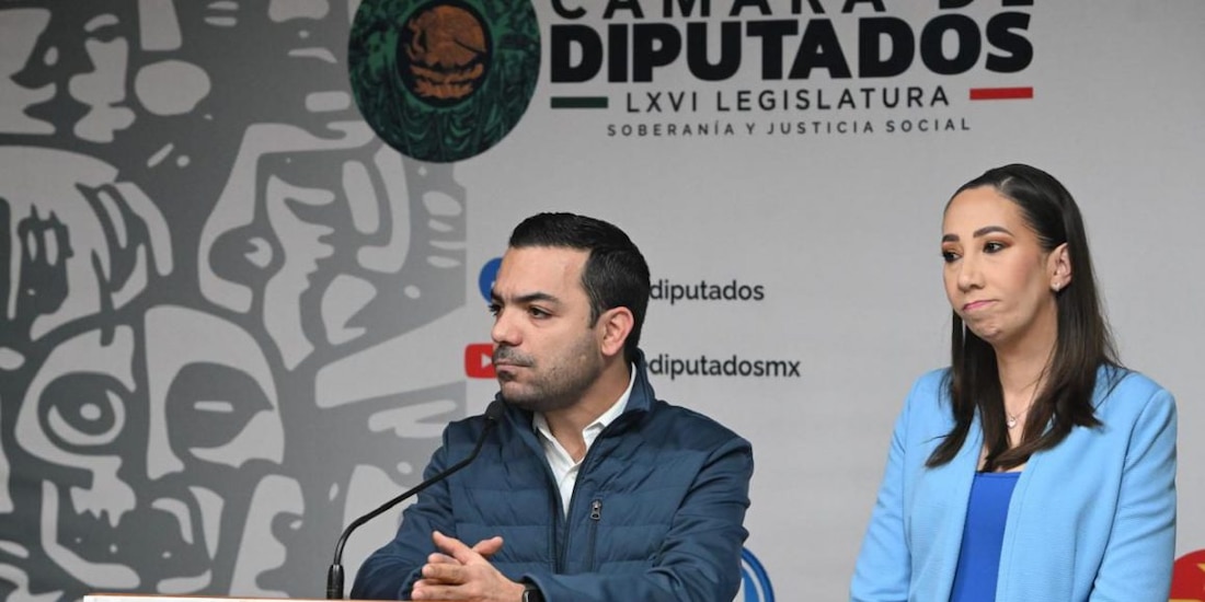 Legisladores del PAN en conferencia de prensa