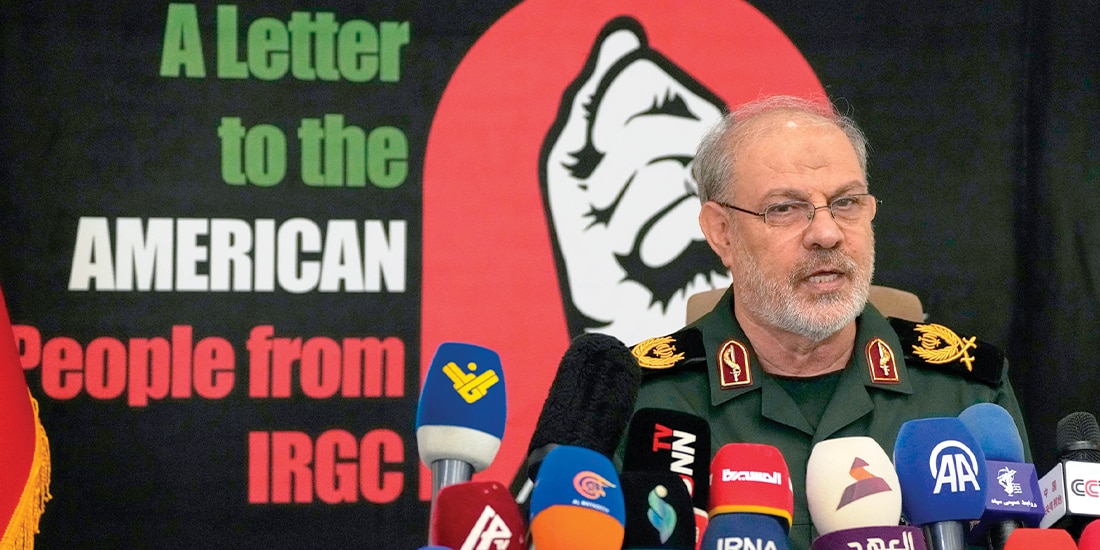 EL PORTAVOZ del CGRI, Hossein Mohebbim, durante una conferencia, ayer.