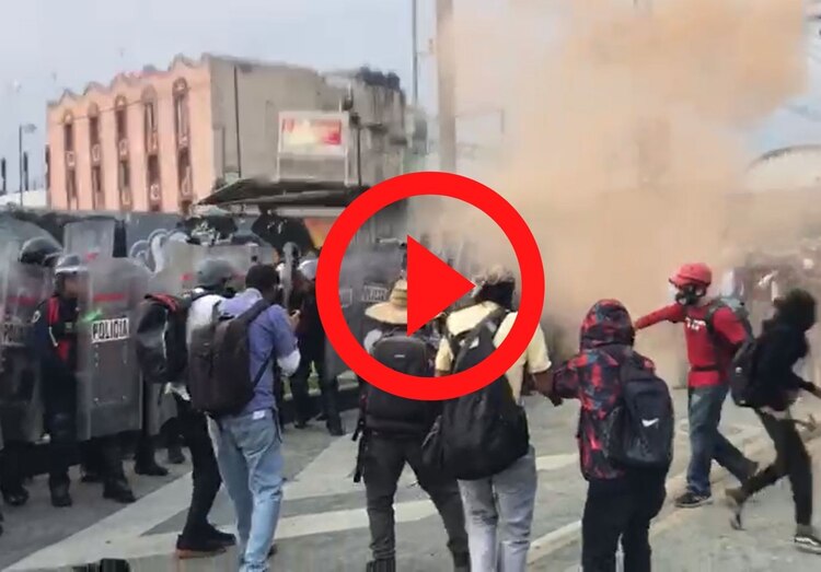 Segundo enfrentamiento en marcha del 2 de octubre.