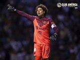Memo Ochoa da indicaciones durante un juego del América en el pasado Torneo Clausura 2022 de la Liga MX.