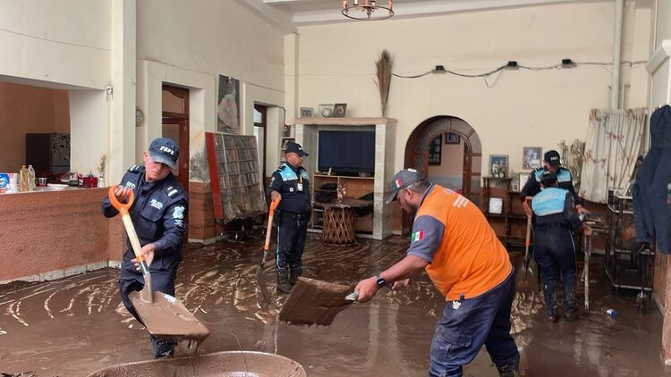 Desbordamiento en Ocampo dejó afectaciones en 244 viviendas.