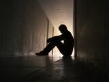 Según datos oficiales, en el confinamiento los suicidios entre menores de 10 a 14 años aumentaron 37%, y entre los de 15 a 19 años, 12%; mientras que los pensamientos suicidas se incrementaron de 5.1% en 2018 a 6.9% en 2020.