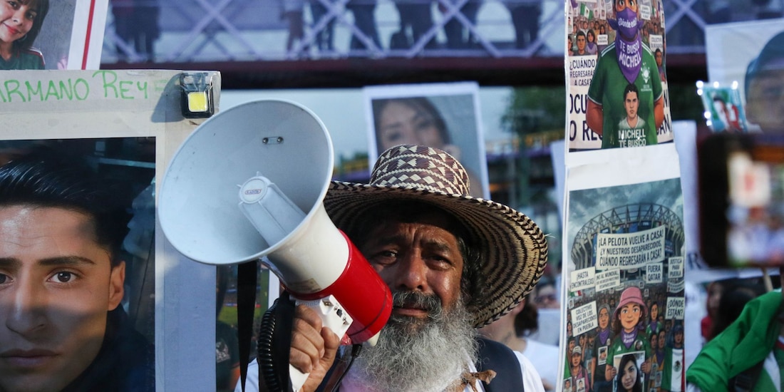 Aspecto de una marcha de familias buscadoras en la Ciudad de México.