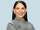 ZAHIE TÉLLEZ posa para el programa MasterChef México