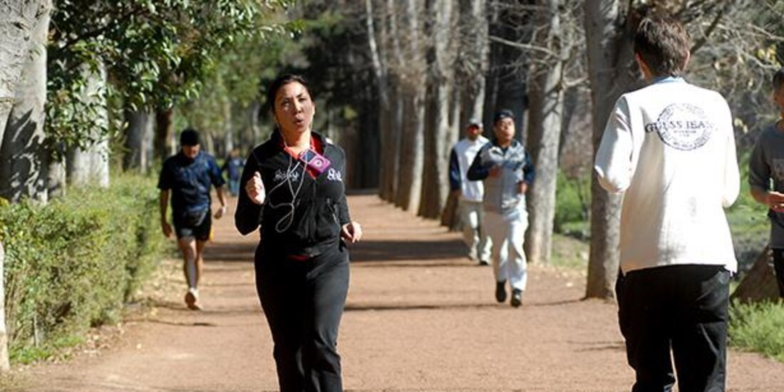 Una caminata de pocos minutos puede hacer la diferencia y mejorar tu salud.