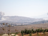 Humo en el sur del Líbano después de un ataque israelí, ayer.