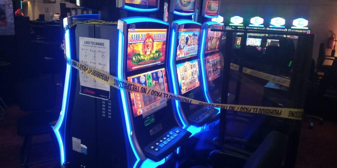 Clausuran 25 máquinas de juego de Caliente Casino, propiedad de Hank Rhon, candidato a la gubernatura de Baja California