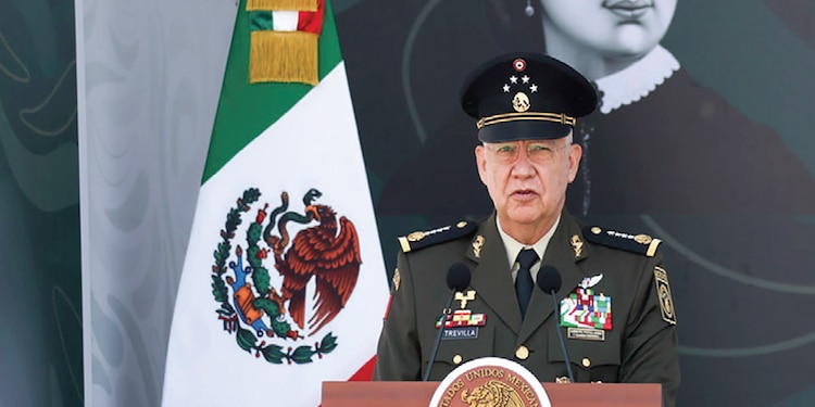 El titular de la Defensa, Ricardo Trevilla, ayer en el aniversario de la Batalla de Puebla.