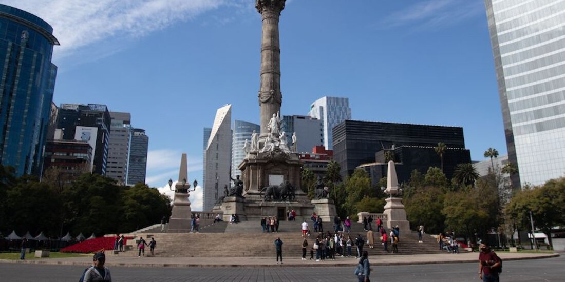 La secretaría de hacienda informó que la demanda de ambos instrumentos financieros tuvieron una demanda equivalente a 4.6 veces el monto total colocado.