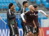 Memo Ochoa y "Chicharito" Hernández no tienen buena relación.