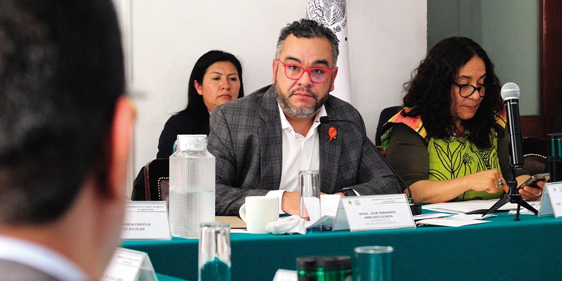 Fernando Mercado, ayer, al comparecer ante los diputados capitalinos.