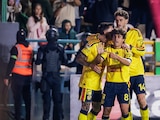Carlos Álvarez celebra su primer gol como futbolista del América.