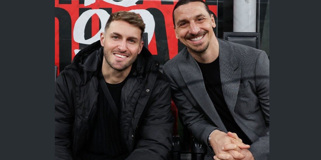 Giménez posó con Ibrahimovic en el estadio previo al clásico italiano, ayer.