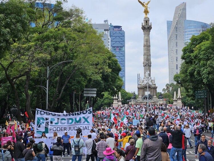 Manlio Fabio Beltrones pide más tiempo para pensar la reforma al PJ.