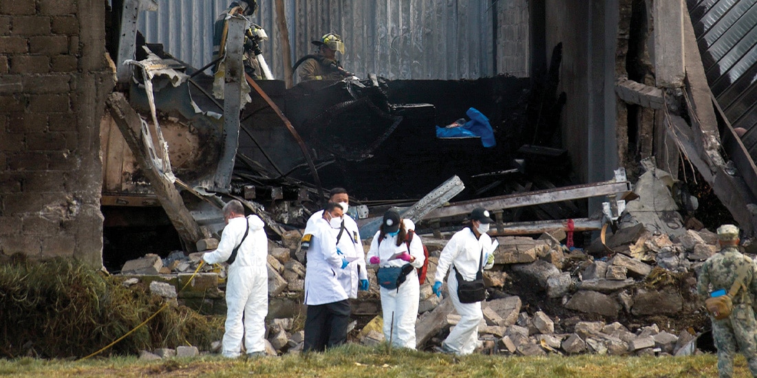ESCENA del accidente aéreo ocurrido el lunes en San Mateo Atenco, Edomex.
