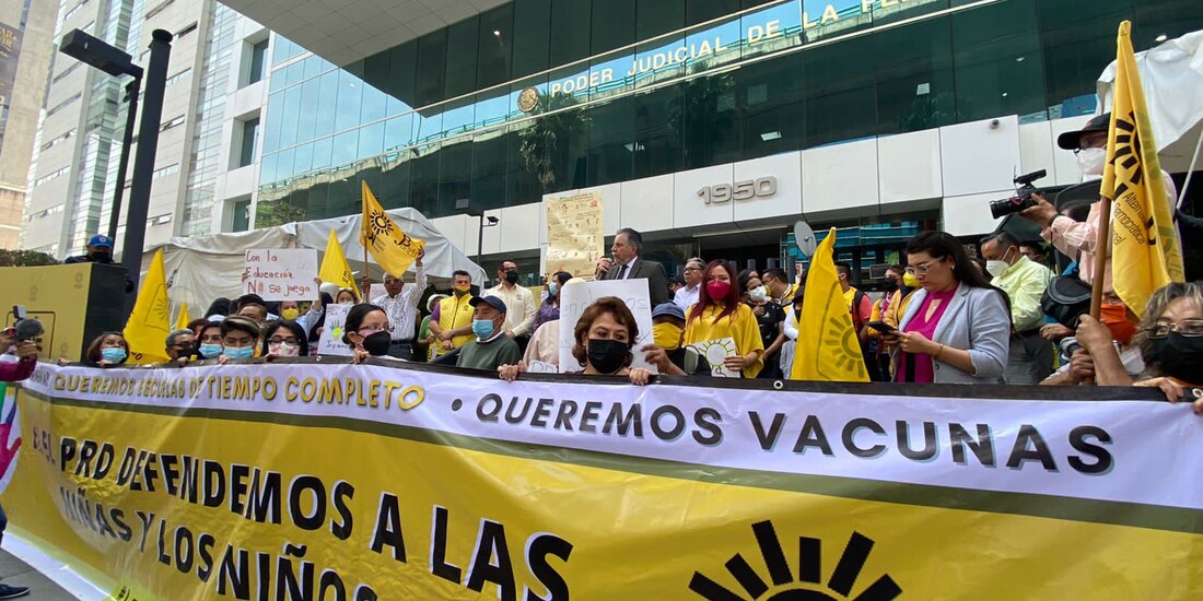 PRD presenta amparos para que no se cancelen Escuelas de Tiempo Completo