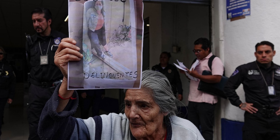 Vecinos se manifestaron contra el problema de despojos.