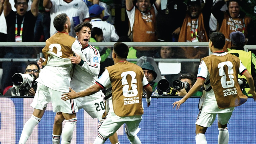 MATEO CHÁVEZ
celebra su primer
gol, el pasado 24
de junio.