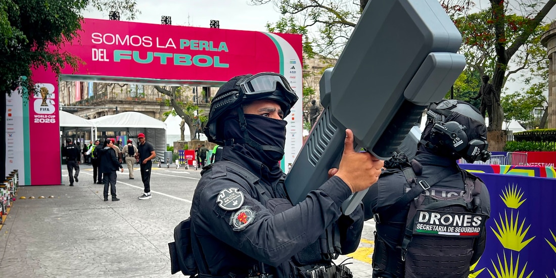 Policía de Jalisco en actividades de seguridad.