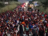 Migrantes centroamericanos atraviesan México a pie con la esperanza de pasar hacia Estados Unidos, done la contención de indocumentados es cada día más severa
