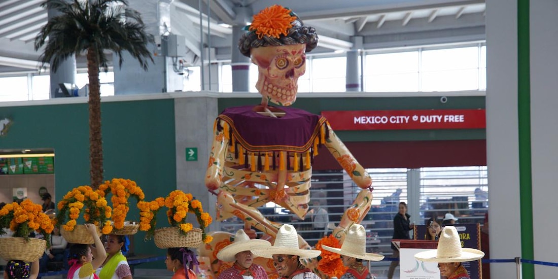 La promoción de las tradiciones populares y el impulso al turismo del municipio fueron representados a nombre de la alcaldesa Ariadna Ayala.