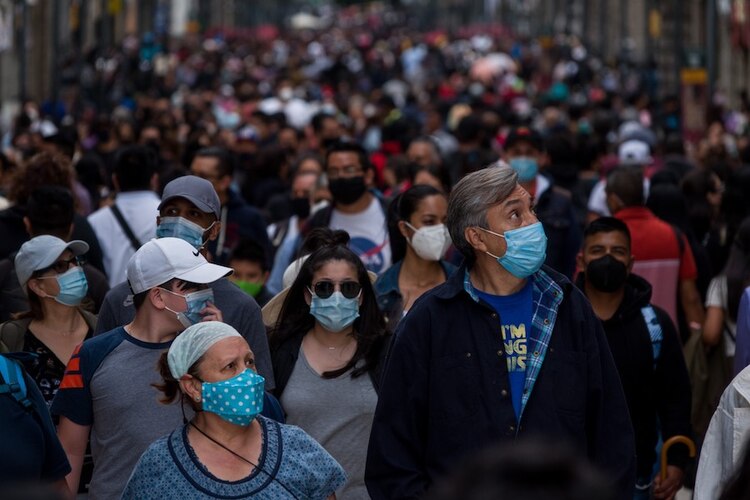 En las dos semanas previas, mientras duró el semáforo verde, en las calles de la capital se observó una alta afluencia de personas. A partir de ayer, la CDMX volvió al color amarillo.