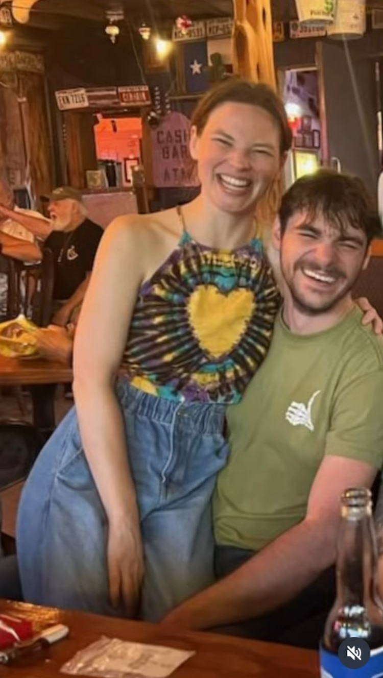 Kennedy Suárez y RJ Mitte