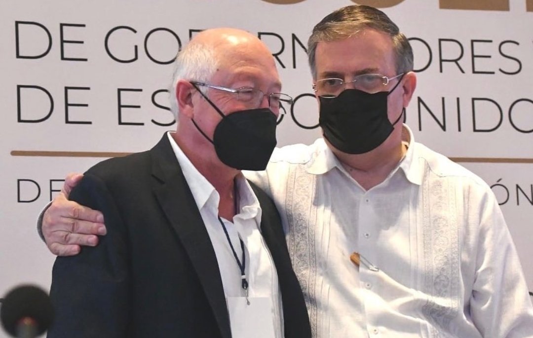 Ken Salazar, embajador de Estados Unidos en México, y el canciller Marcelo Ebrard durante la reunión que sostuvieron este miércoles.