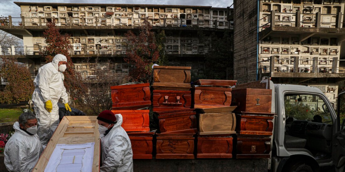 Hasta esta tarde, el recuento de muertes de Johns Hopkins llegó a 500 mil 108, con más de 25 por ciento de ellas en Estados Unidos y más de 11 por ciento en Brasil.
