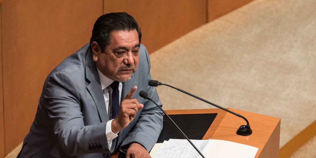 Félix Salgado Macedonio, senador de la República.