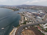 Pemex investiga origen de mancha aceitosa en bahía de Manzanillo y descarta afectaciones a infraestructura..