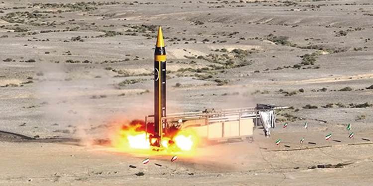 Lanzamiento de un nuevo misil balístico de cuarta generación, en foto de archivo.