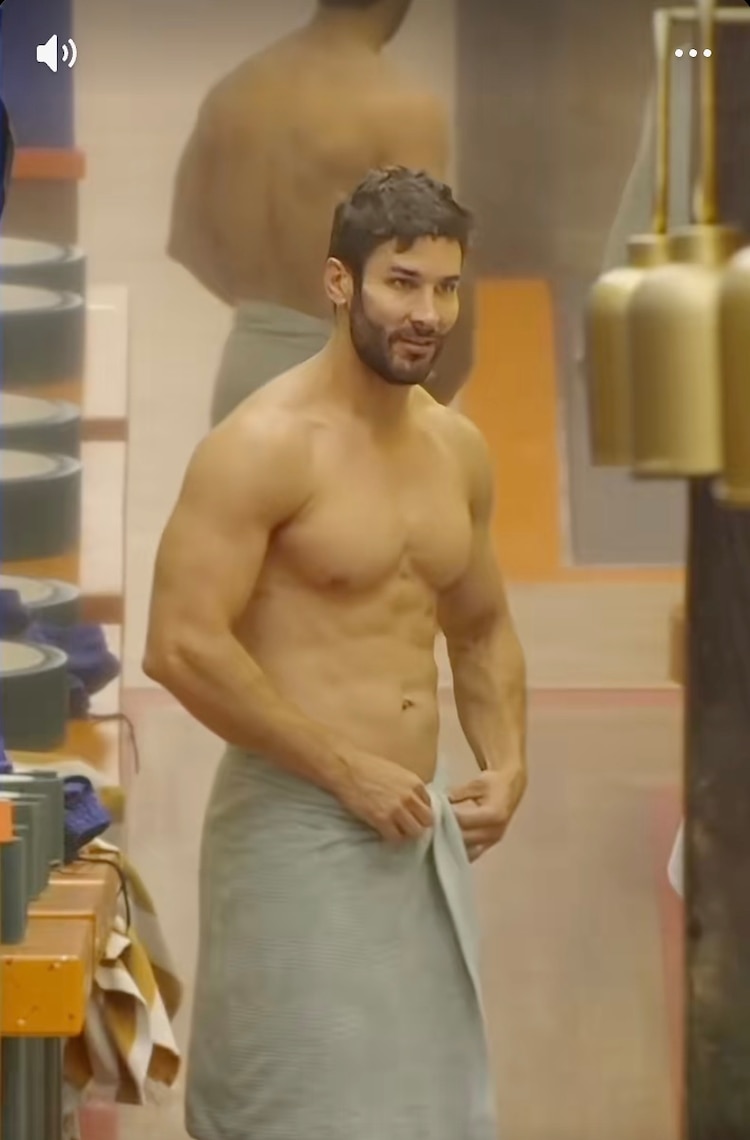 Kike Mayagoitia sin ropa en La Granja VIP